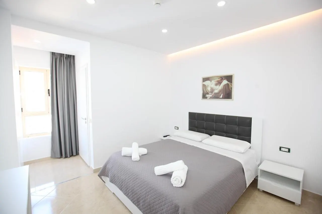 Nika Hotel Σαράντα