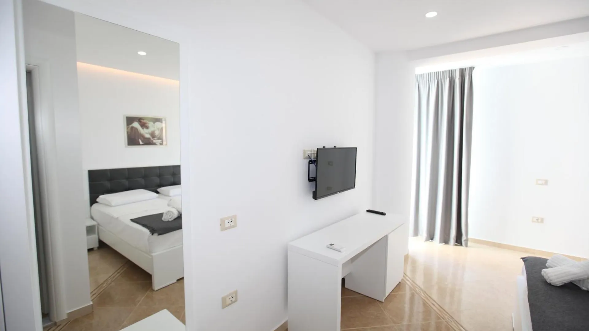 Nika Hotel Σαράντα 0*,