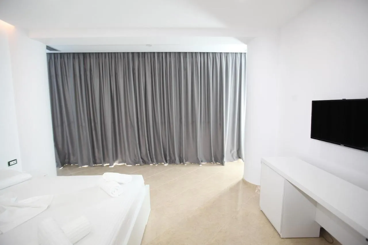 Nika Hotel Σαράντα Πανσιόν
